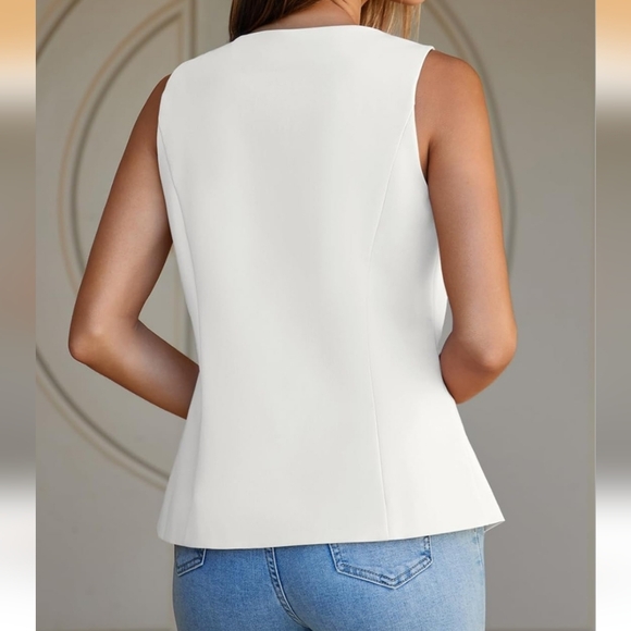 Elegant White Women's Vest - Picture 3 of 7